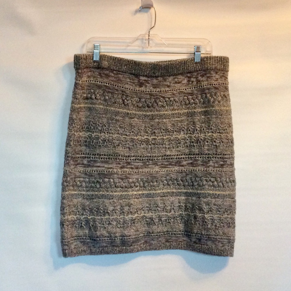 Grey Knitted Maurice’s Mini Skirt.
